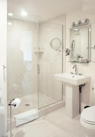 Imagen de la habitación del Hotel Bricco Suites. Foto 6