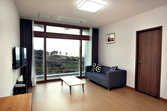 Imagen general del Hotel Brick 216. Foto 11