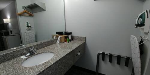 Imagen de la habitación del Hotel Brick Lodge Atlanta/norcross. Foto 7