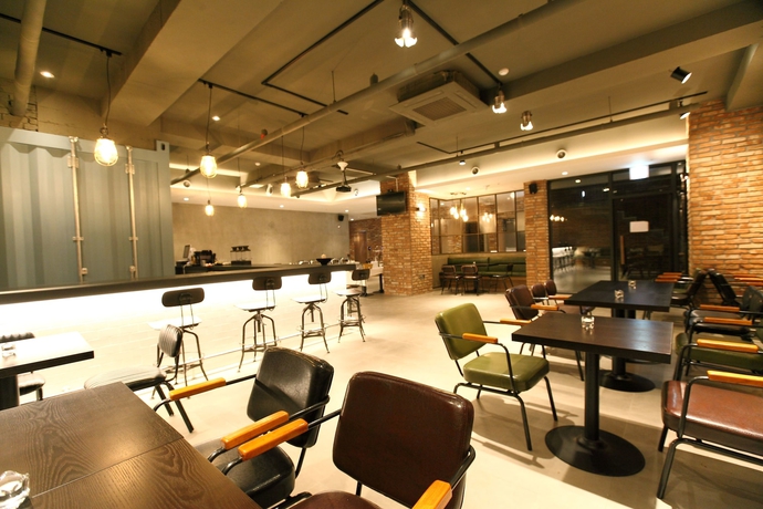 Imagen del bar/restaurante del Hotel Bricks. Foto 4