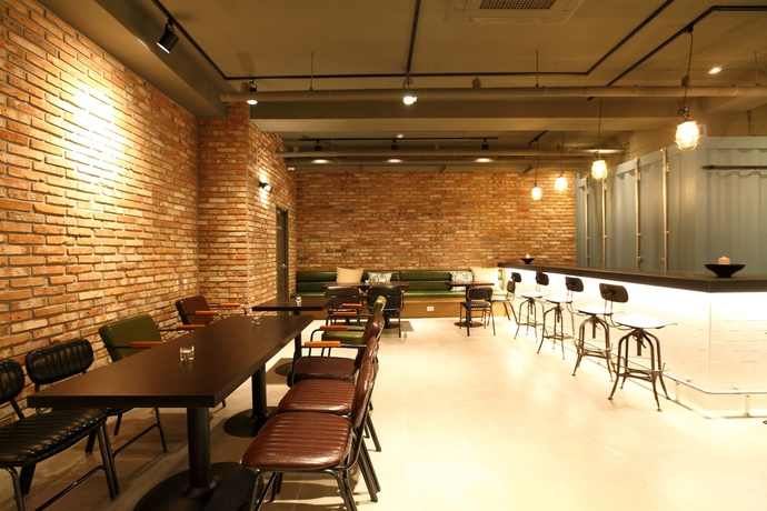 Imagen del bar/restaurante del Hotel Bricks. Foto 5