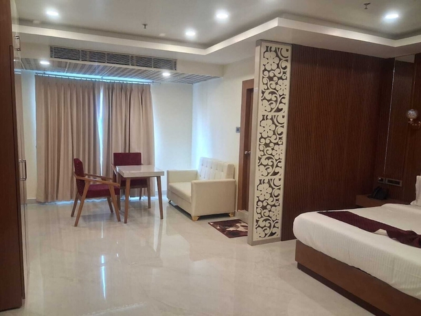 Imagen de la habitación del Hotel Briddhishree Palace. Foto 5