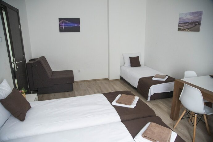 Imagen de la habitación del Hotel Bridge Apart Belgrade. Foto 13