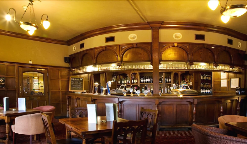 Imagen del bar/restaurante del Hotel Bridge, Greenford. Foto 4