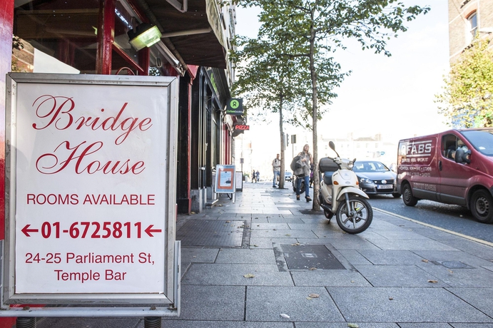 Imagen general del Hotel Bridge House. Foto 2