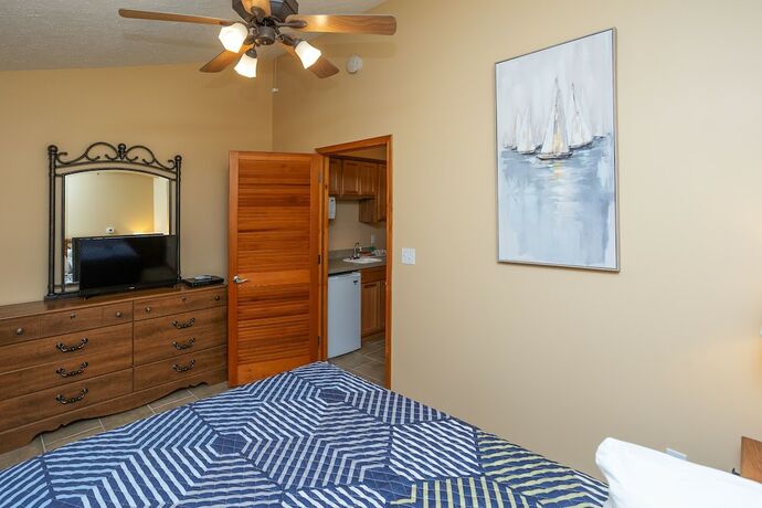 Imagen de la habitación del Hotel Bridge Inn, Michigan City. Foto 11