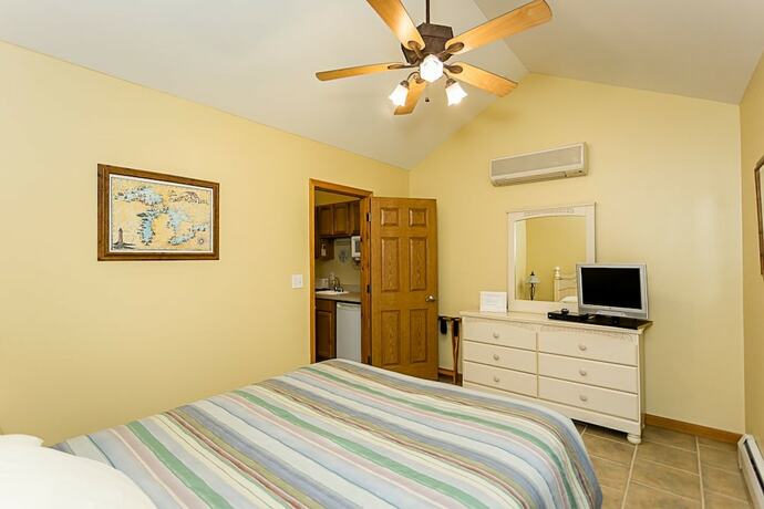 Imagen general del Hotel Bridge Inn, Michigan City. Foto 5