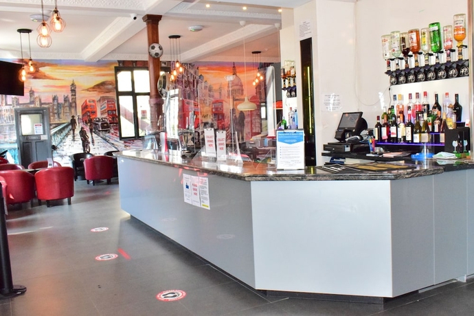 Imagen del bar/restaurante del Hotel Bridge Park. Foto 4