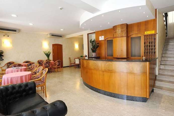 Imagen de los interiores del Hotel Bridge, Rimini. Foto 20