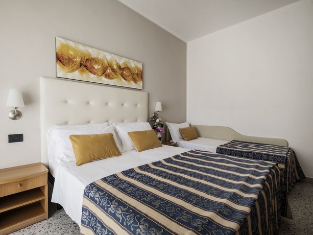 Imagen de la habitación del Hotel Bridge, Rimini. Foto 14