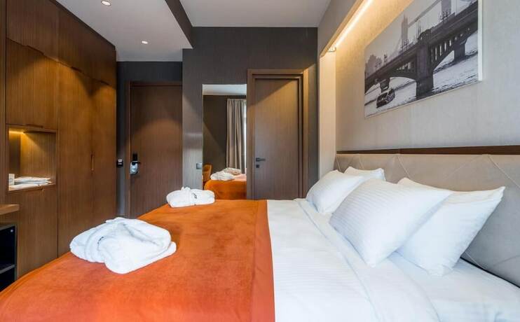 Imagen de la habitación del Hotel Bridge, Tbilisi. Foto 16