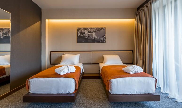 Imagen de la habitación del Hotel Bridge, Tbilisi. Foto 18