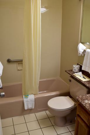 Imagen de la habitación del Hotel Bridge Views Inn. Foto 16