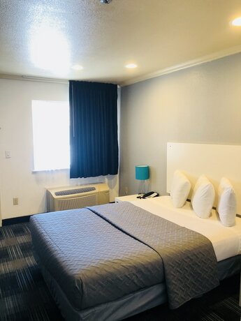 Imagen de la habitación del Hotel BridgePoint Inn Daly City. Foto 17
