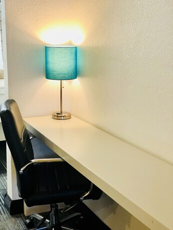 Imagen general del Hotel BridgePoint Inn Daly City. Foto 14