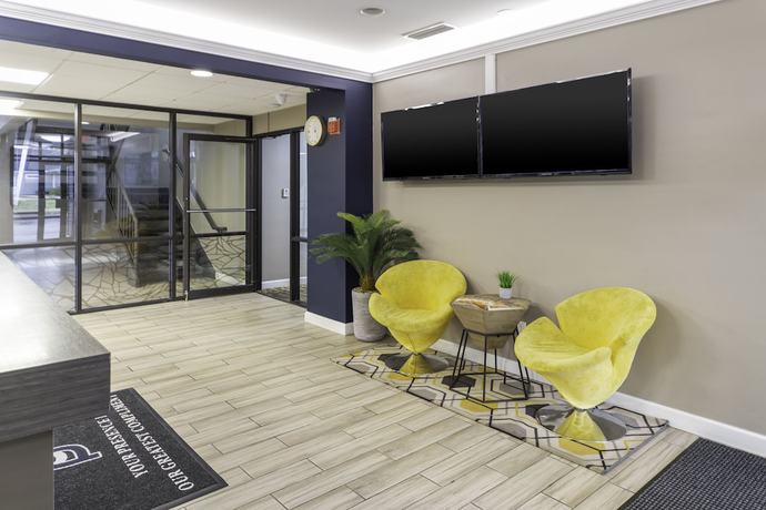 Imagen de los interiores del Hotel Bridgepointe Inn and Suites. Foto 15