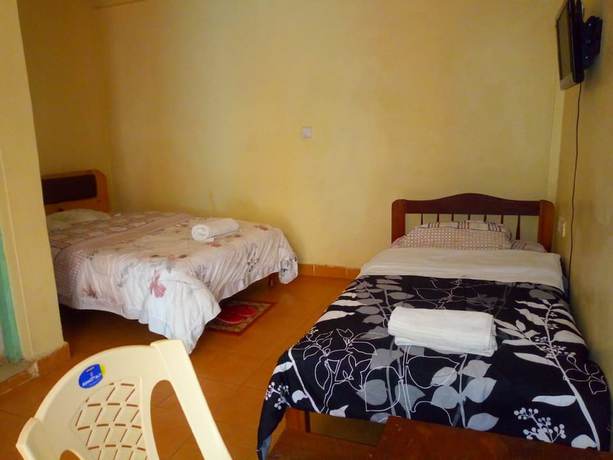 Imagen de la habitación del Hotel Bridgestone. Foto 7