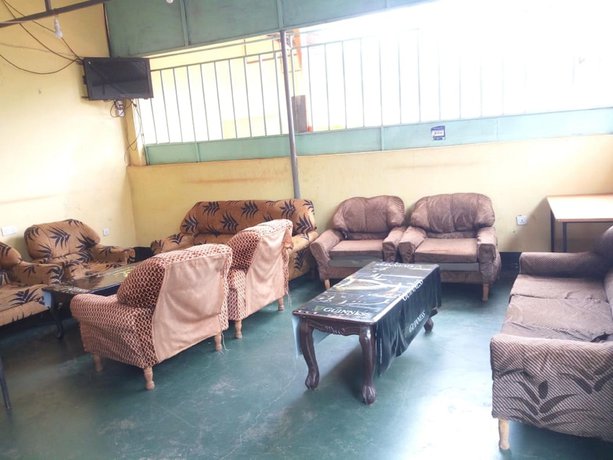 Imagen de los interiores del Hotel Bridgestone. Foto 14