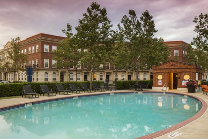 Imagen de la piscina del Hotel Bridgestreet At Easton Commons. Foto 16