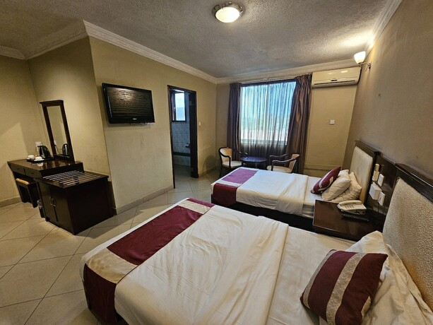 Imagen general del Hotel Bridgeview and Conference Centre. Foto 11