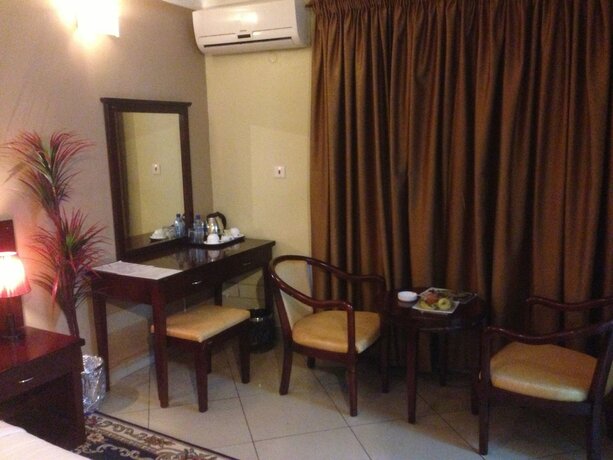 Imagen de la habitación del Hotel Bridgeview and Conference Centre. Foto 33