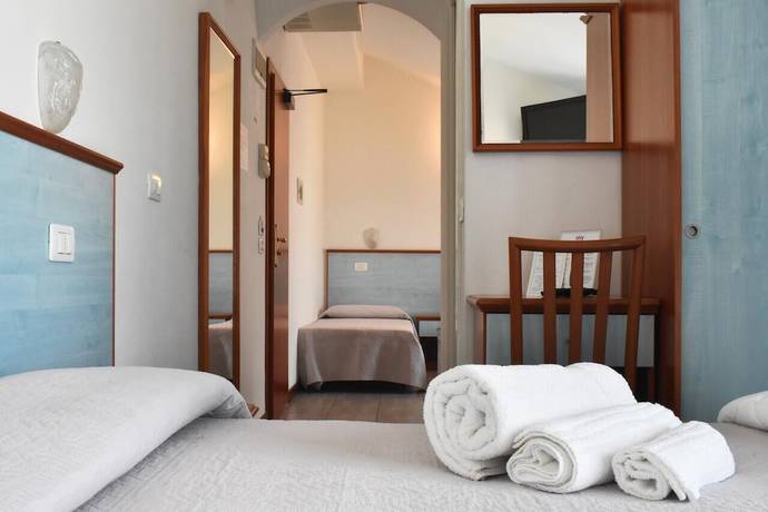 Imagen de la habitación del Hotel Brienz, Bellaria-Igea Marina. Foto 5