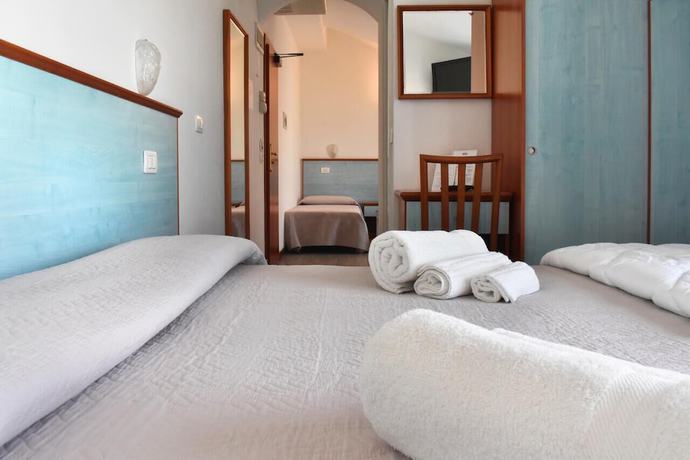 Imagen de la habitación del Hotel Brienz, Bellaria-Igea Marina. Foto 6