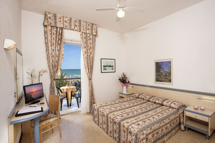 Imagen de la habitación del Hotel Brig. Foto 13