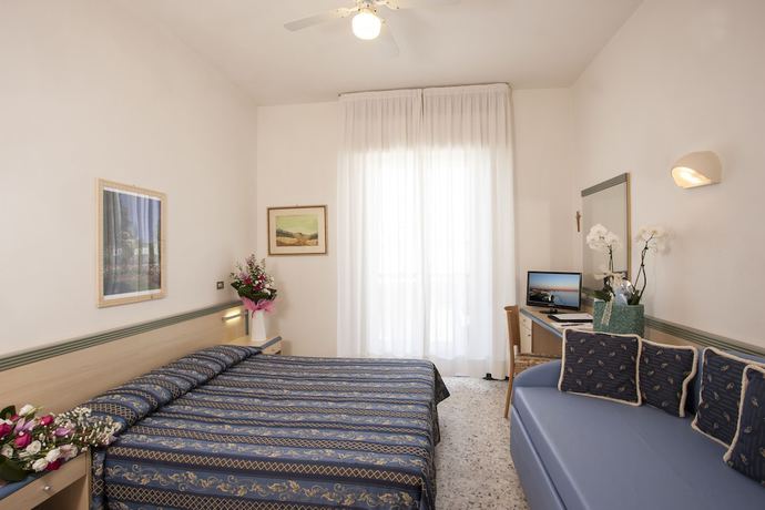Imagen de la habitación del Hotel Brig. Foto 14