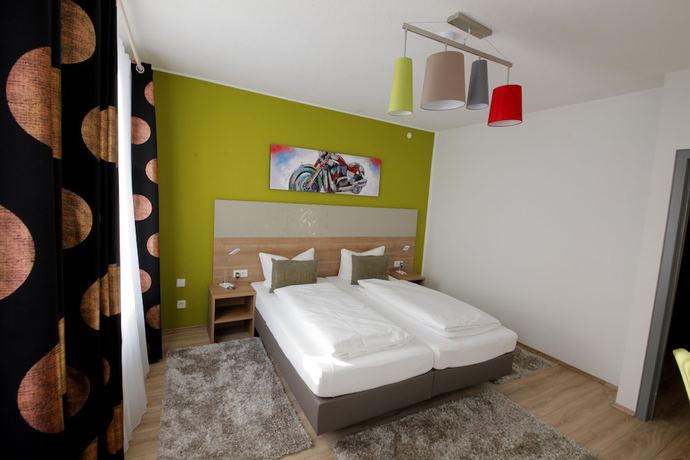 Imagen de la habitación del Hotel Brigach. Foto 2