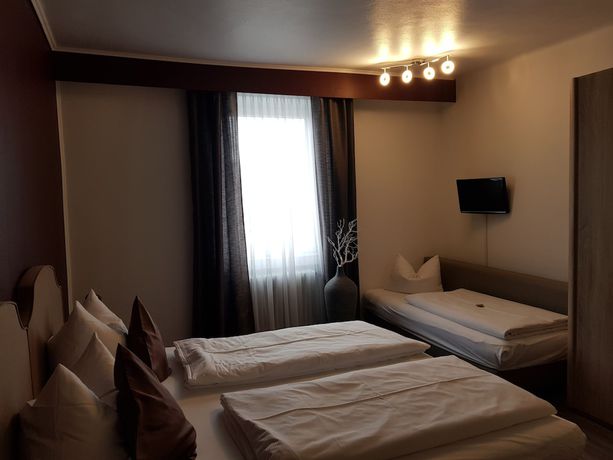 Imagen de la habitación del Hotel Brigach. Foto 9