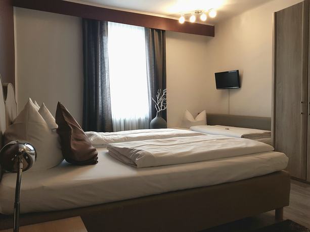 Imagen de la habitación del Hotel Brigach. Foto 11