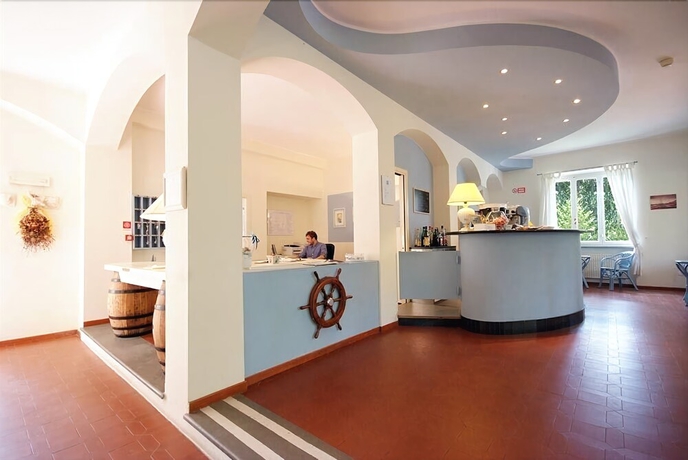 Imagen de los interiores del Hotel Brigantino. Foto 19