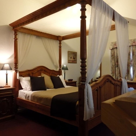 Imagen de la habitación del Hotel Bright Chalet. Foto 6