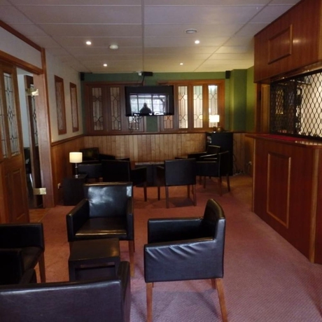 Imagen de los interiores del Hotel Bright Chalet. Foto 14