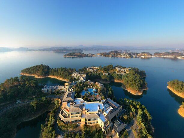 Imagen general del Hotel Bright Qiandaolake Resort. Foto 8