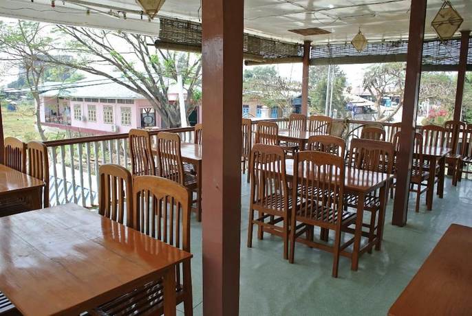 Imagen del bar/restaurante del Hotel Bright hotel. Foto 4