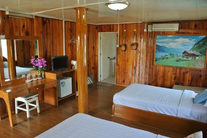 Imagen de la habitación del Hotel Bright hotel. Foto 12