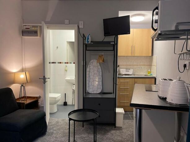 Imagen de la habitación del Hotel Brighter Properties. Foto 17