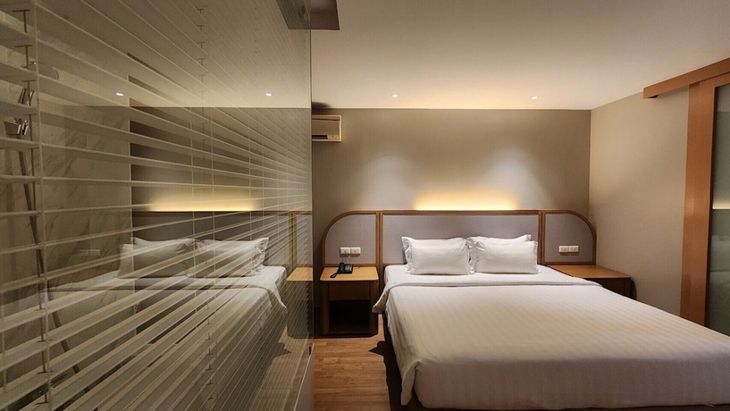 Imagen de la habitación del Hotel Brighton, Bangkok. Foto 2