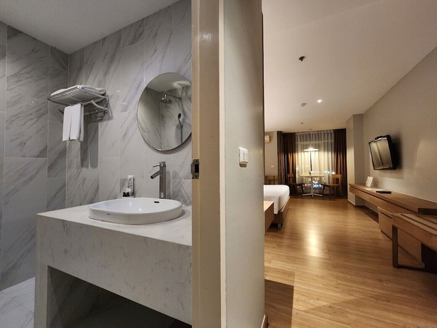 Imagen de la habitación del Hotel Brighton, Bangkok. Foto 12