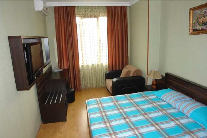 Imagen de la habitación del Hotel Brighton, Batumi. Foto 9