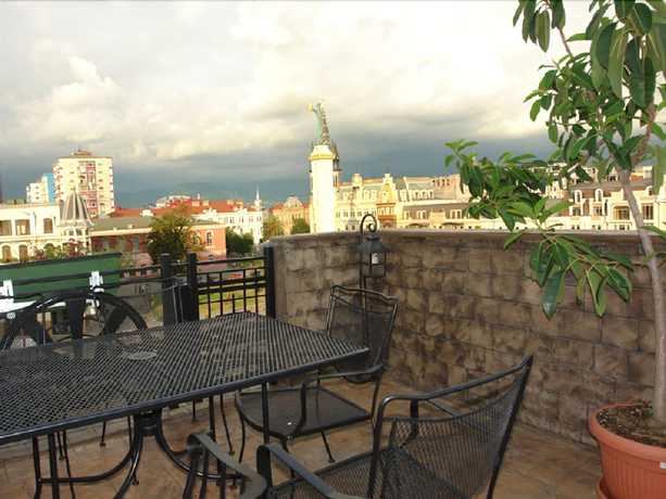 Imagen de los exteriores del Hotel Brighton, Batumi. Foto 15