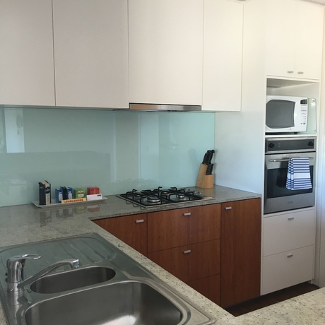 Imagen de la habitación del Hotel Brighton Bay Apartments. Foto 10