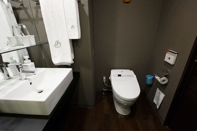 Imagen de la habitación del Hotel Brighton City Osaka Kitahama. Foto 5