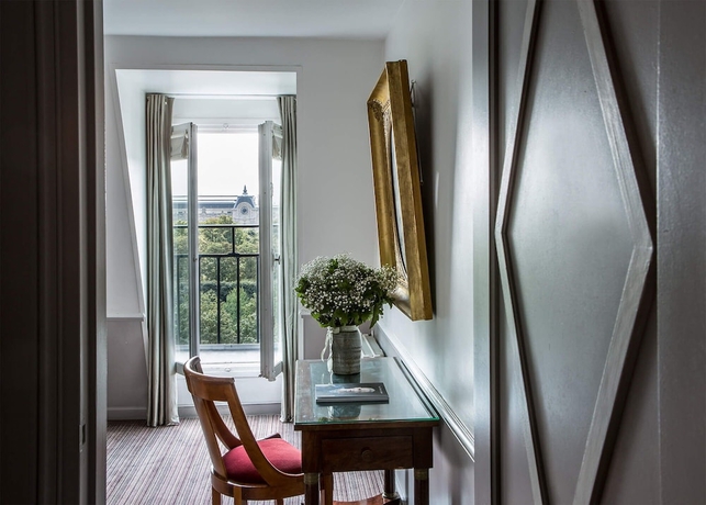 Imagen de los interiores del Hotel Brighton, Louvre. Foto 17