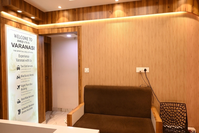 Imagen de los interiores del Hotel Brij Inn. Foto 16