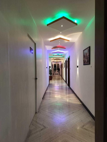 Imagen de los interiores del Hotel Brij Palace And Restaurant. Foto 17