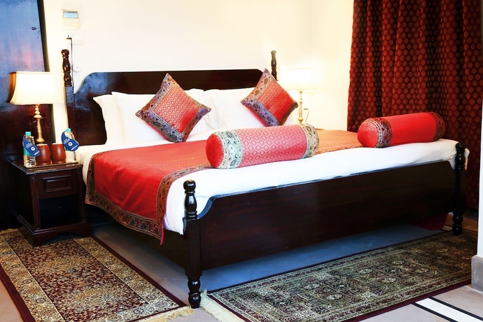 Imagen de la habitación del Hotel Brijrama Palace, Varanasi - By The Ganges. Foto 8