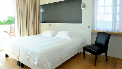 Imagen de la habitación del Hotel Briketenia. Foto 3